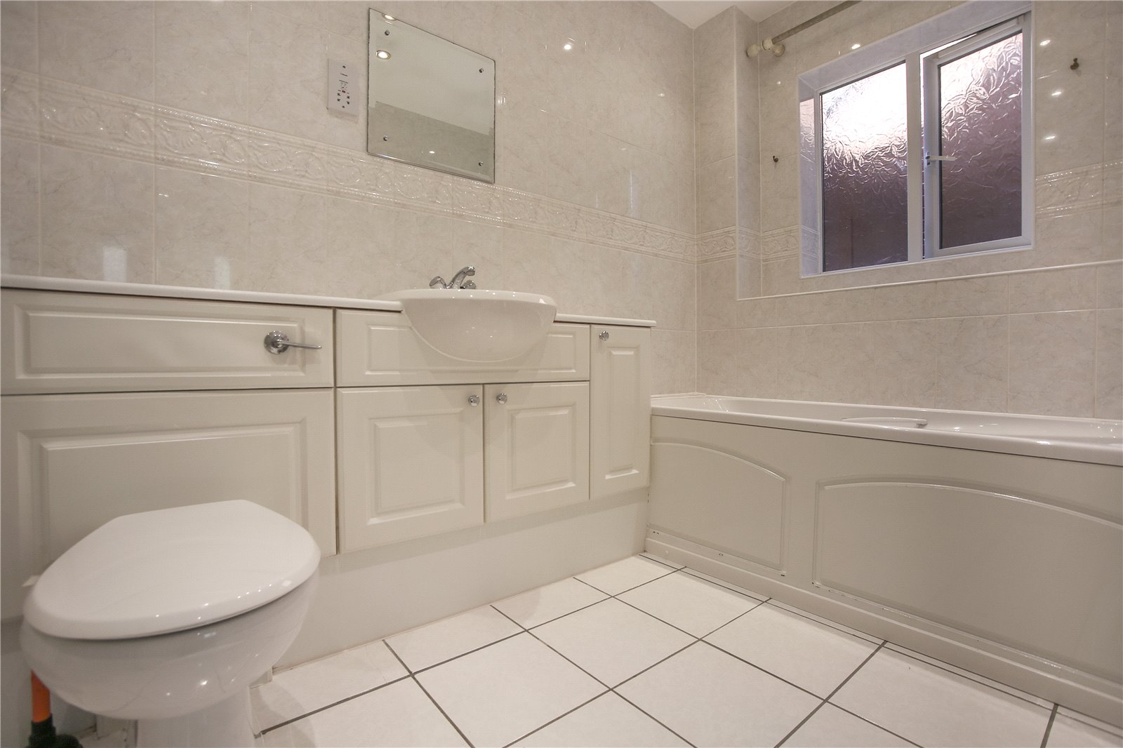 5 bedroom House to let in Cheltenham, Gloucestershire
