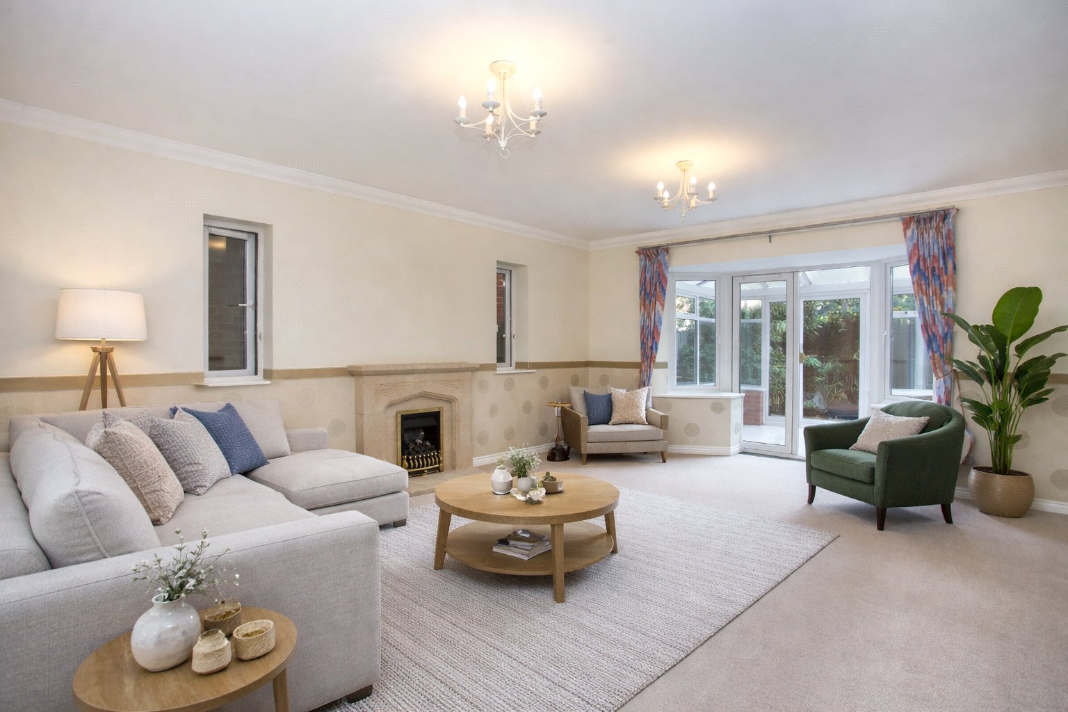 5 bedroom House to let in Cheltenham, Gloucestershire