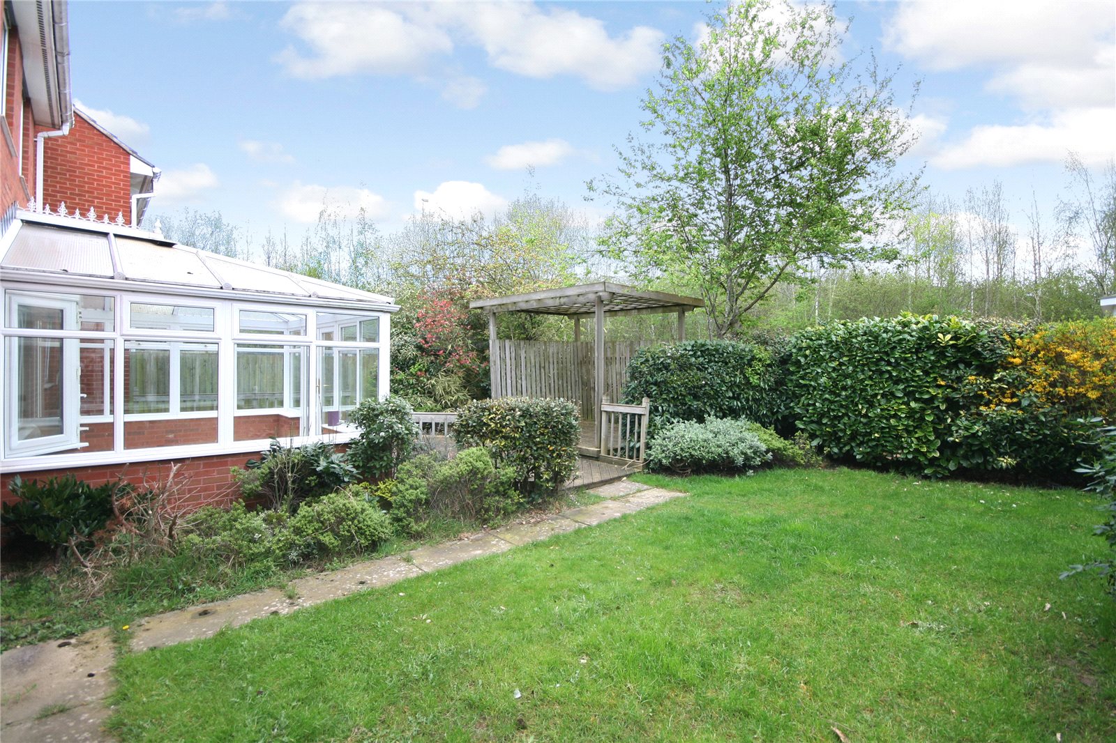 5 bedroom House to let in Cheltenham, Gloucestershire