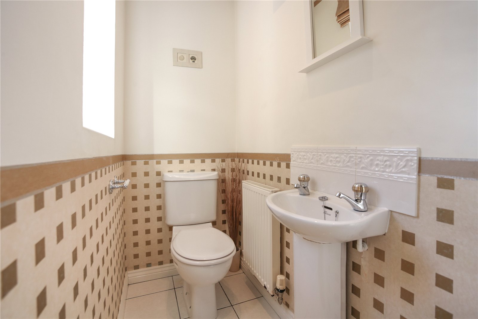5 bedroom House to let in Cheltenham, Gloucestershire