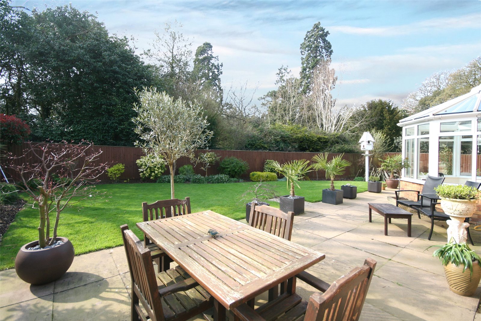 4 bedroom House to let in Cheltenham, Gloucestershire