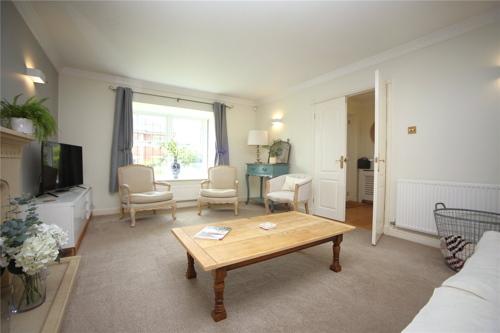 4 bedroom House to let in Cheltenham, Gloucestershire