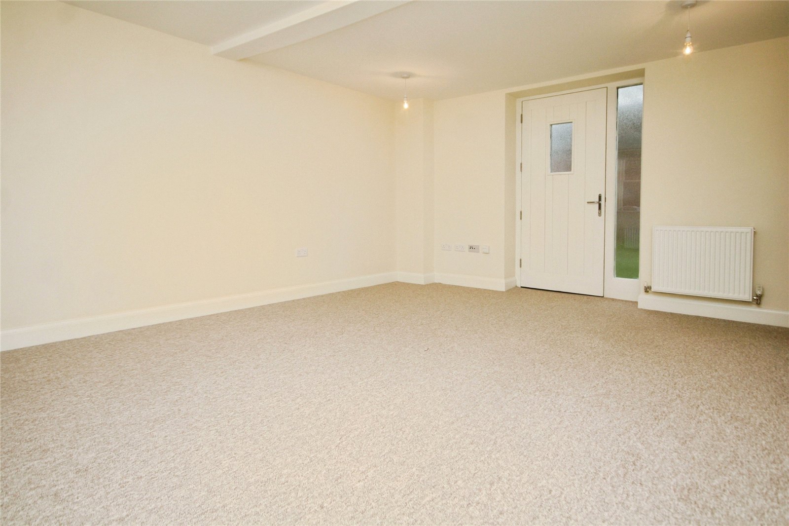 3 bedroom House to let in Up Hatherley, Cheltenham, Gloucestershire