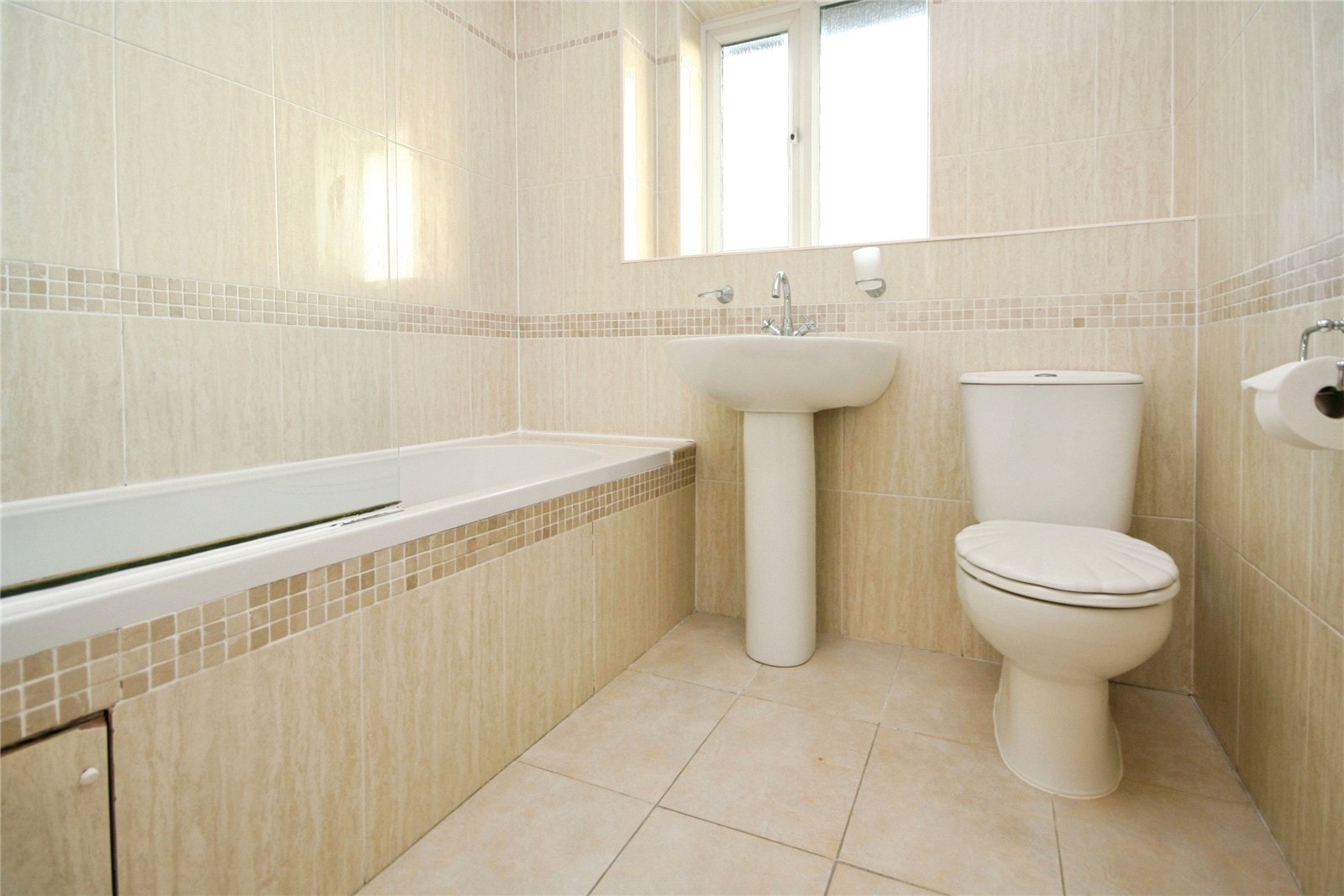 1 bedroom House to let in Longlevens, Gloucester, Gloucestershire