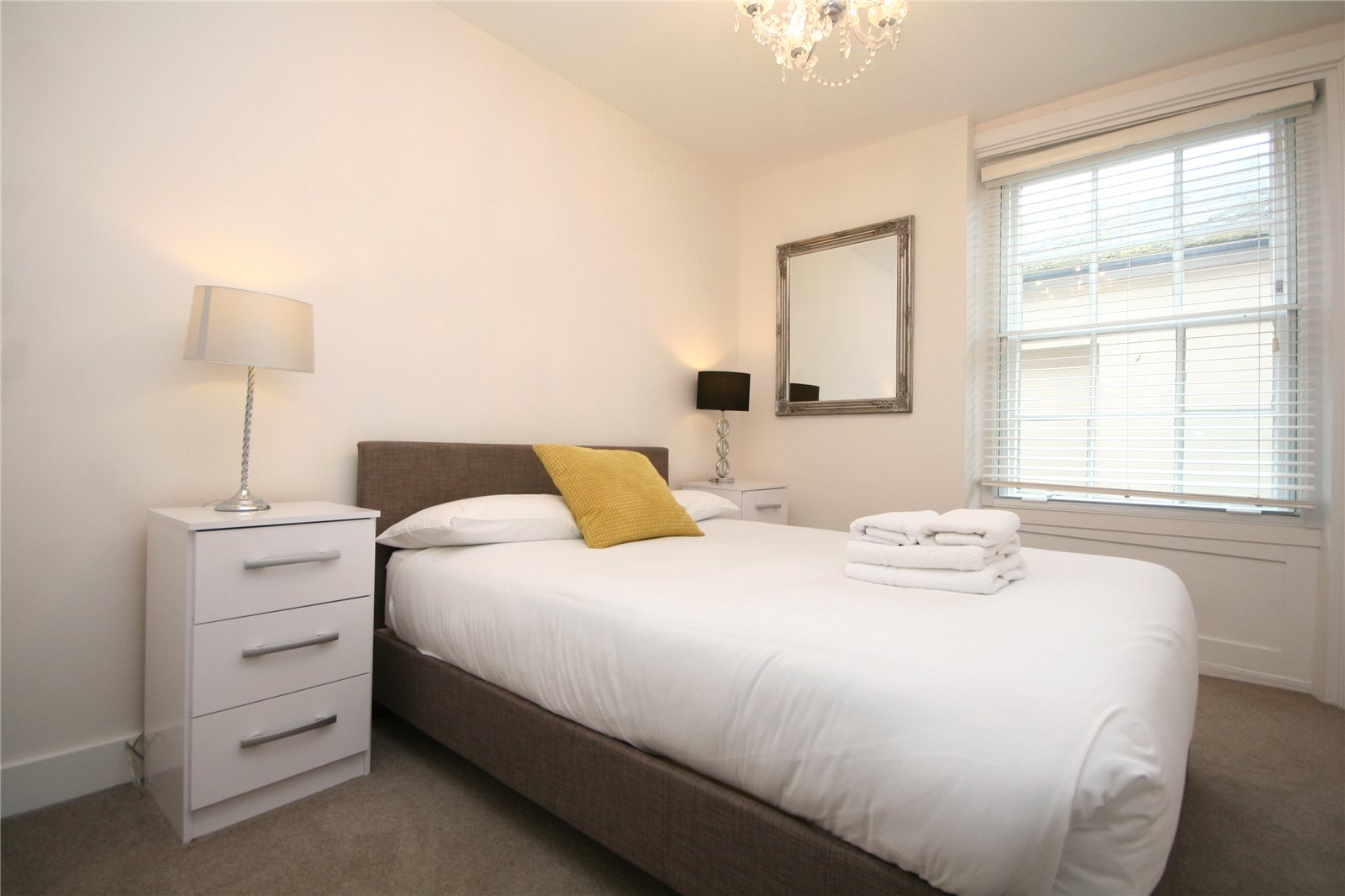 1 bedroom Flat to let in Cheltenham, Gloucestershire