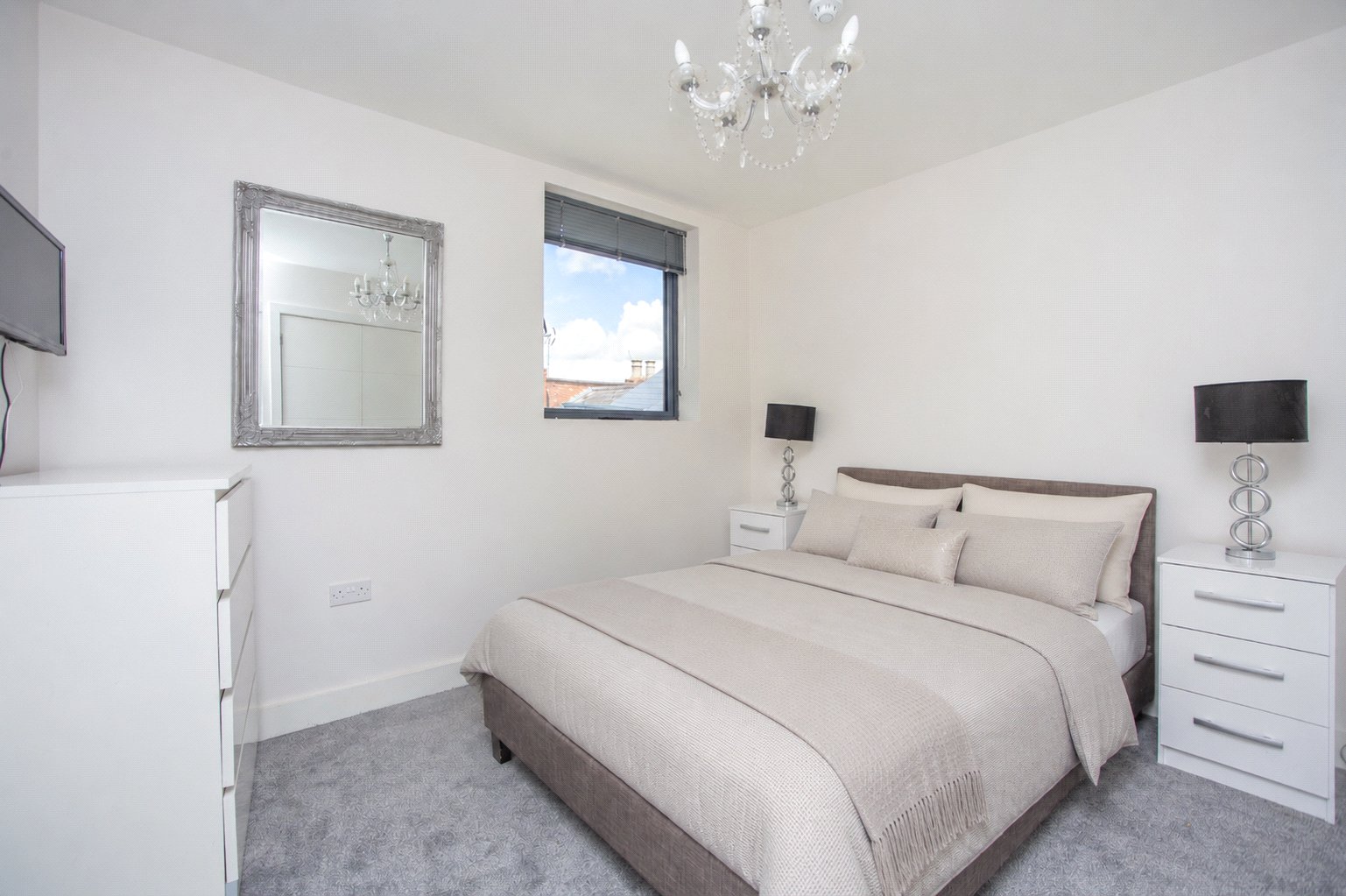 1 bedroom Flat to let in Cheltenham, Gloucestershire