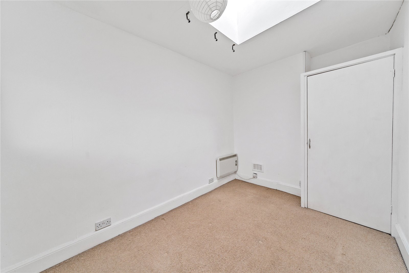 1 bedroom Flat to let in Cheltenham, Gloucestershire