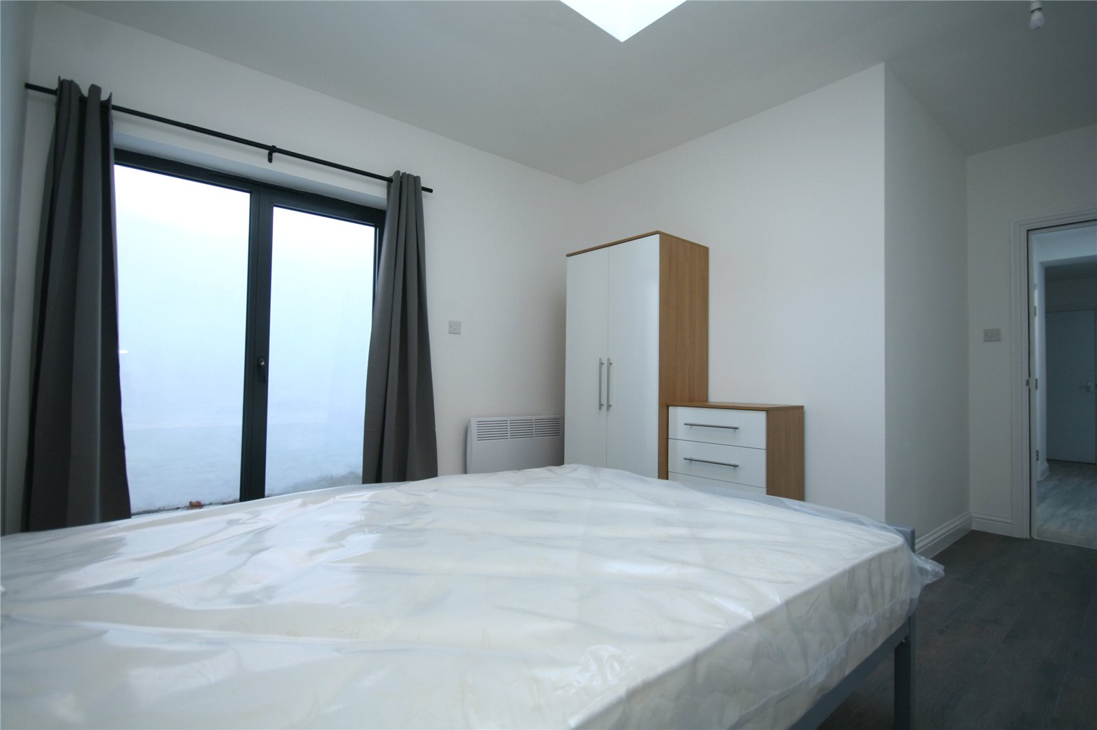 2 bedroom Flat to let in Cheltenham, Gloucestershire