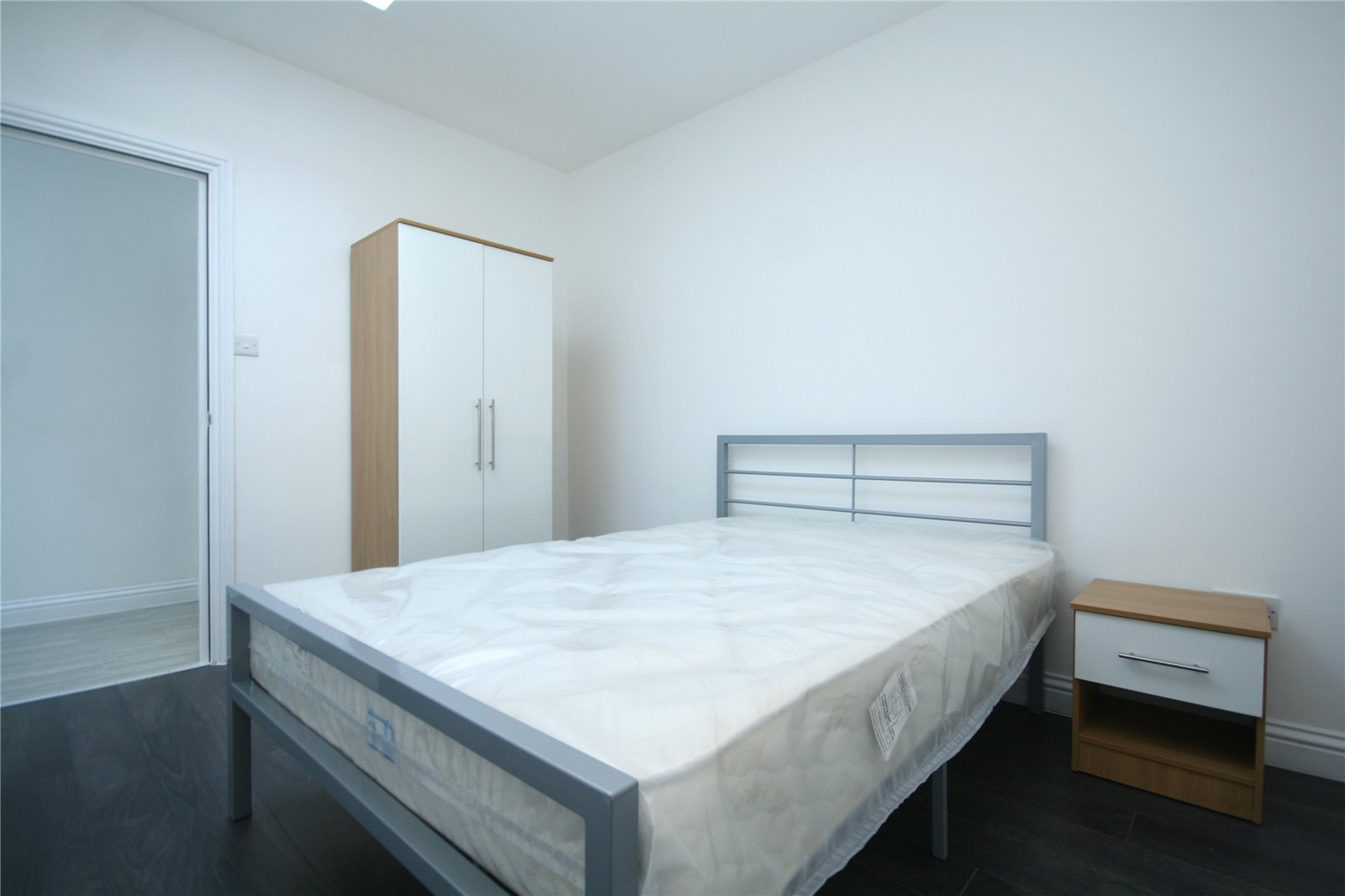 2 bedroom Flat to let in Cheltenham, Gloucestershire