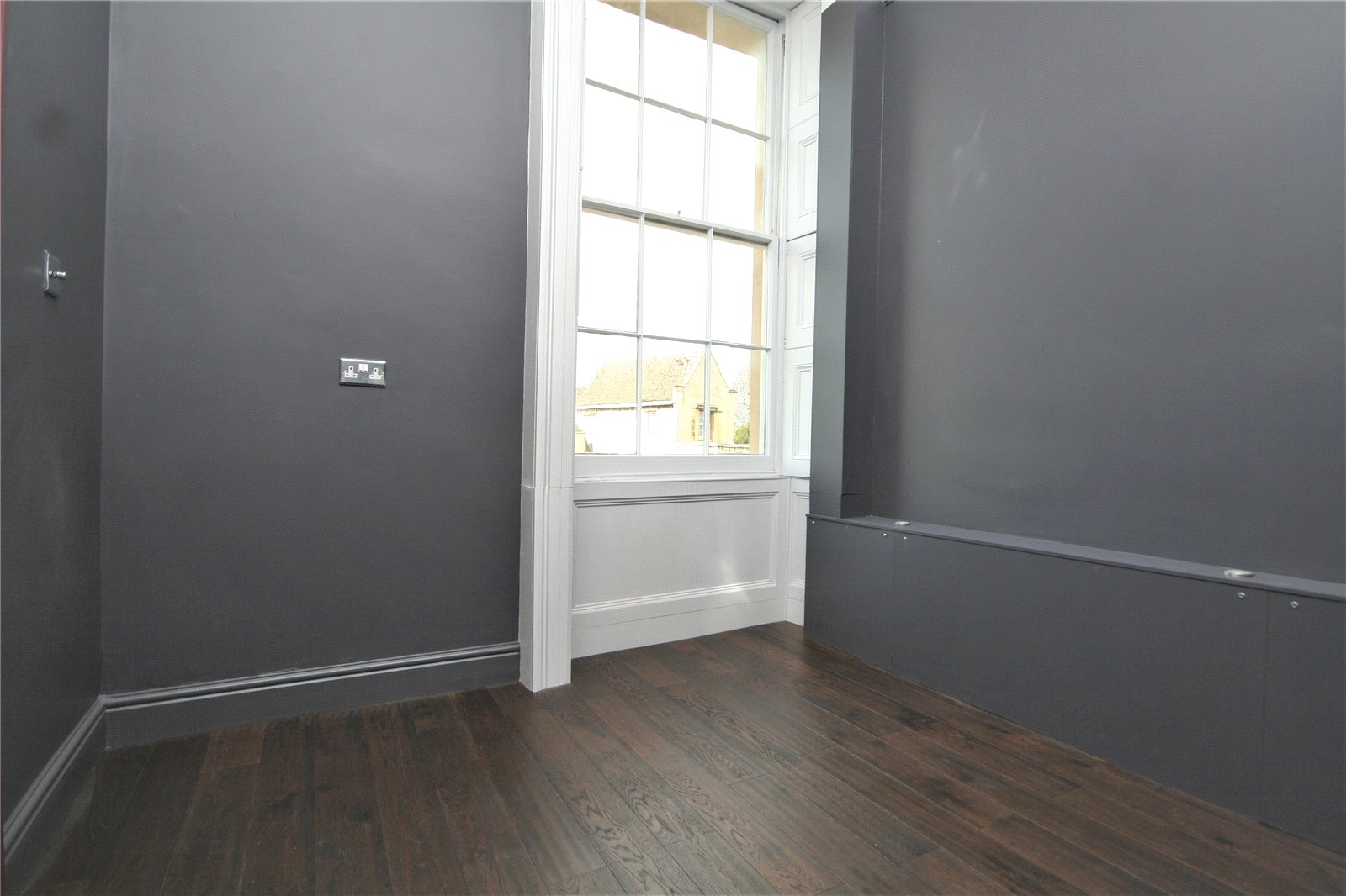 2 bedroom Flat to let in Cheltenham, Gloucestershire