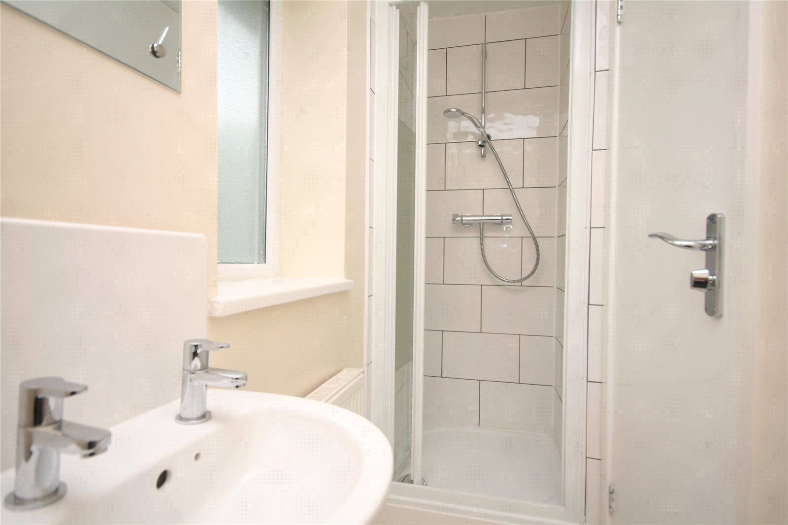 1 bedroom Flat to let in Cheltenham, Gloucestershire