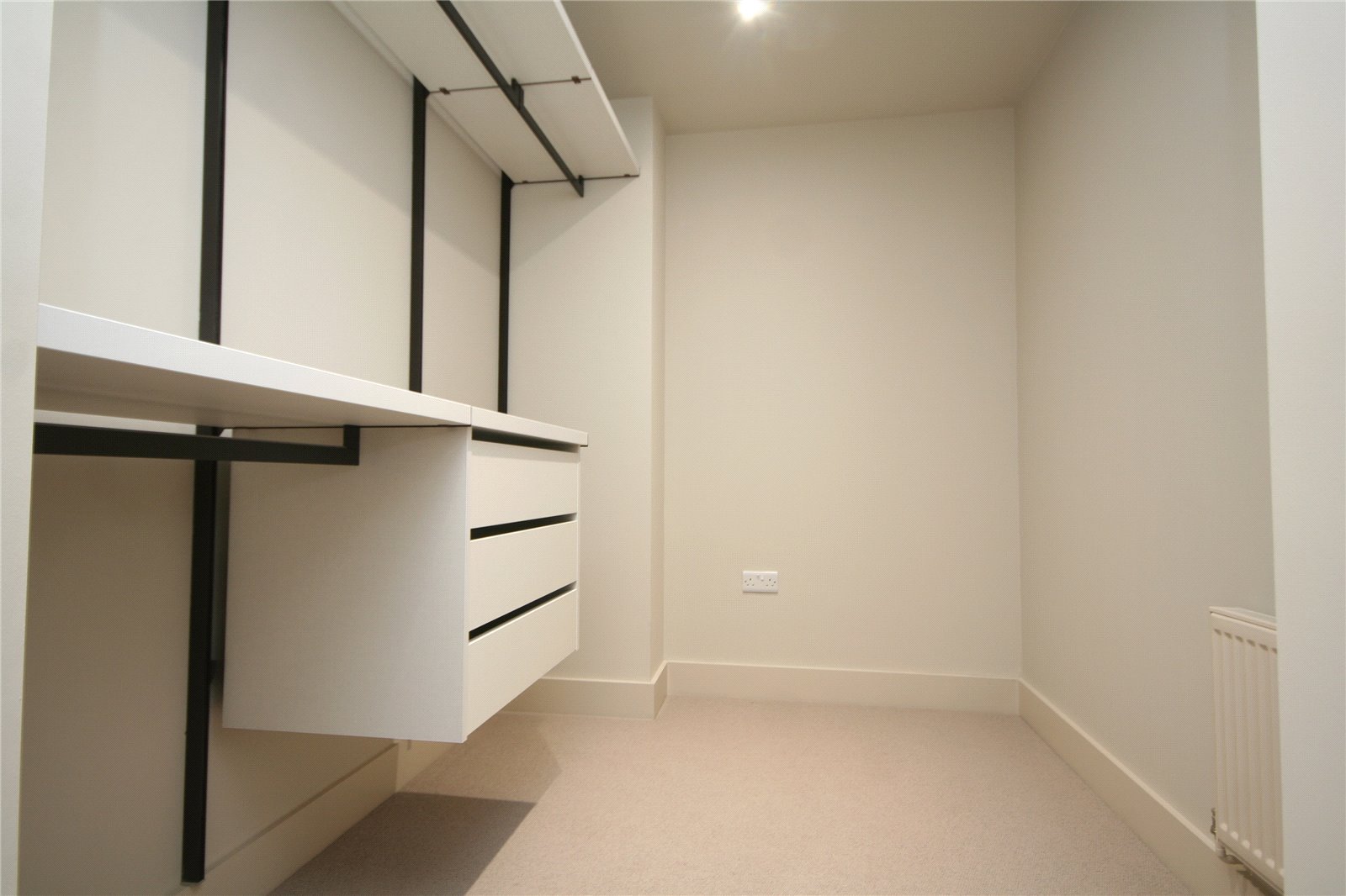 5 bedroom House to let in Cheltenham