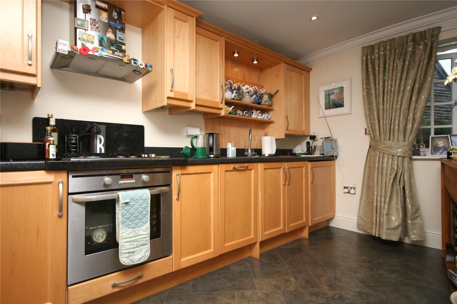 2 bedroom Flat to let in Broadway