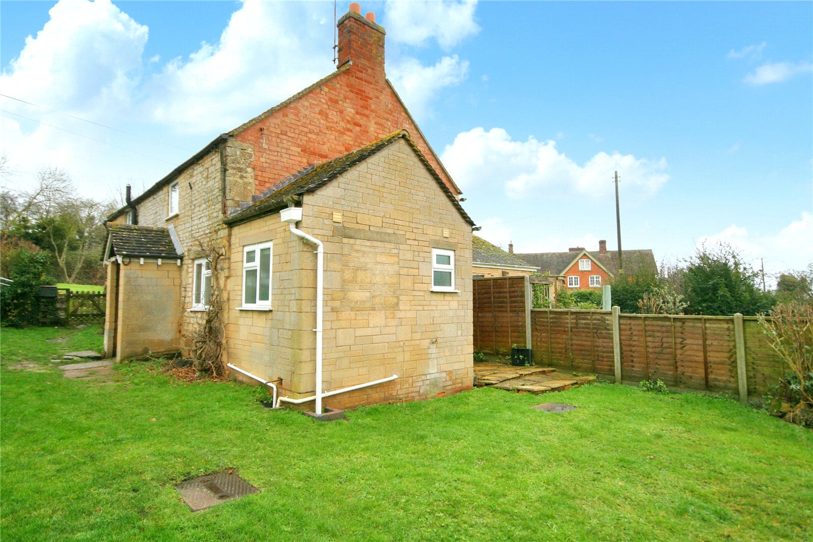2 bedroom House to let in Tewkesbury, Worcestershire