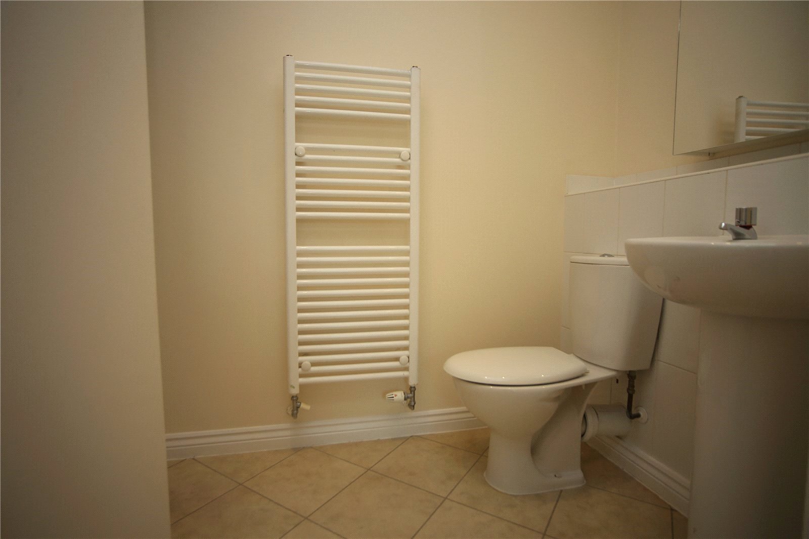 3 bedroom House to let in Evesham, Worcestershire