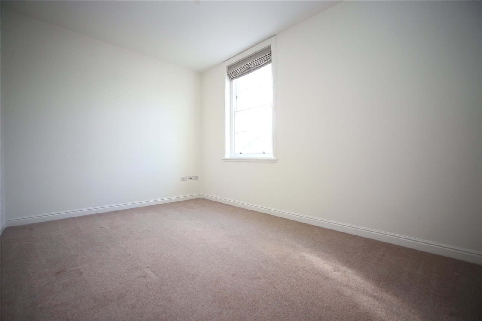 1 bedroom Flat to let in Cheltenham, Gloucestershire