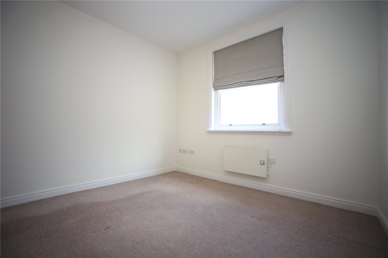 1 bedroom Flat to let in Cheltenham, Gloucestershire