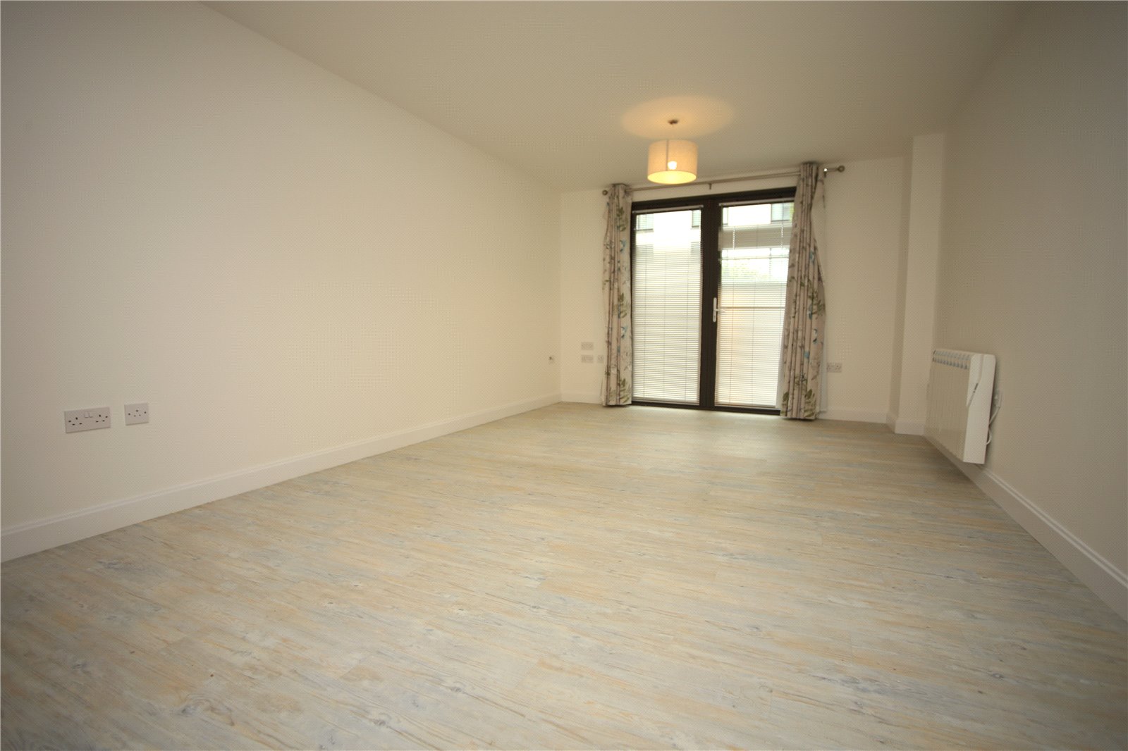 1 bedroom Flat to let in Cheltenham, Gloucestershire