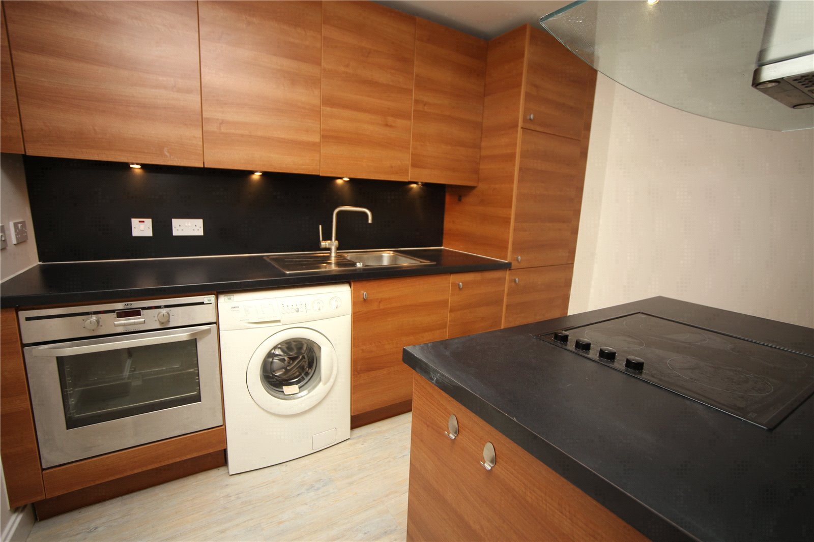1 bedroom Flat to let in Cheltenham, Gloucestershire