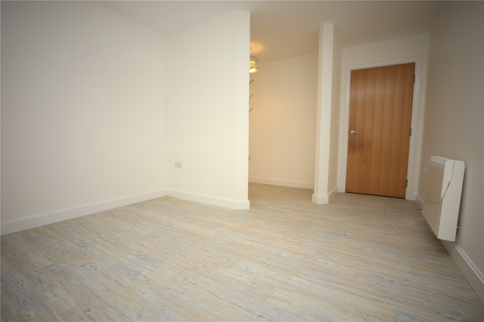 1 bedroom Flat to let in Cheltenham, Gloucestershire