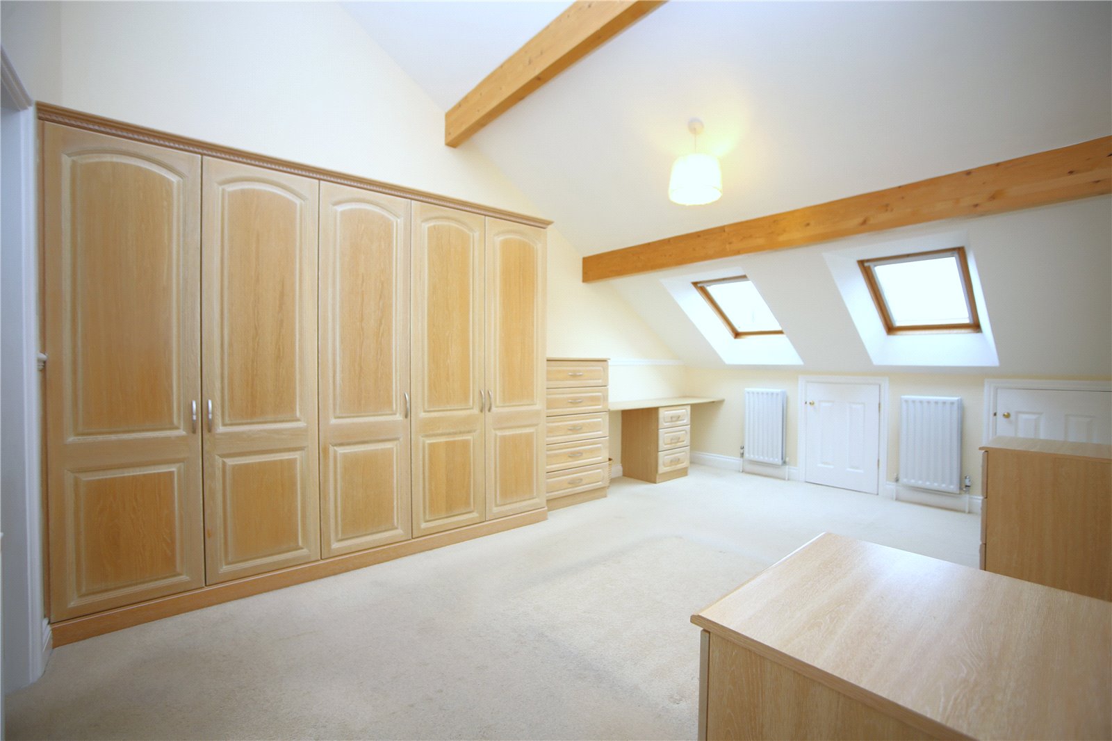 4 bedroom House to let in Swindon Village, Cheltenham, Gloucestershire