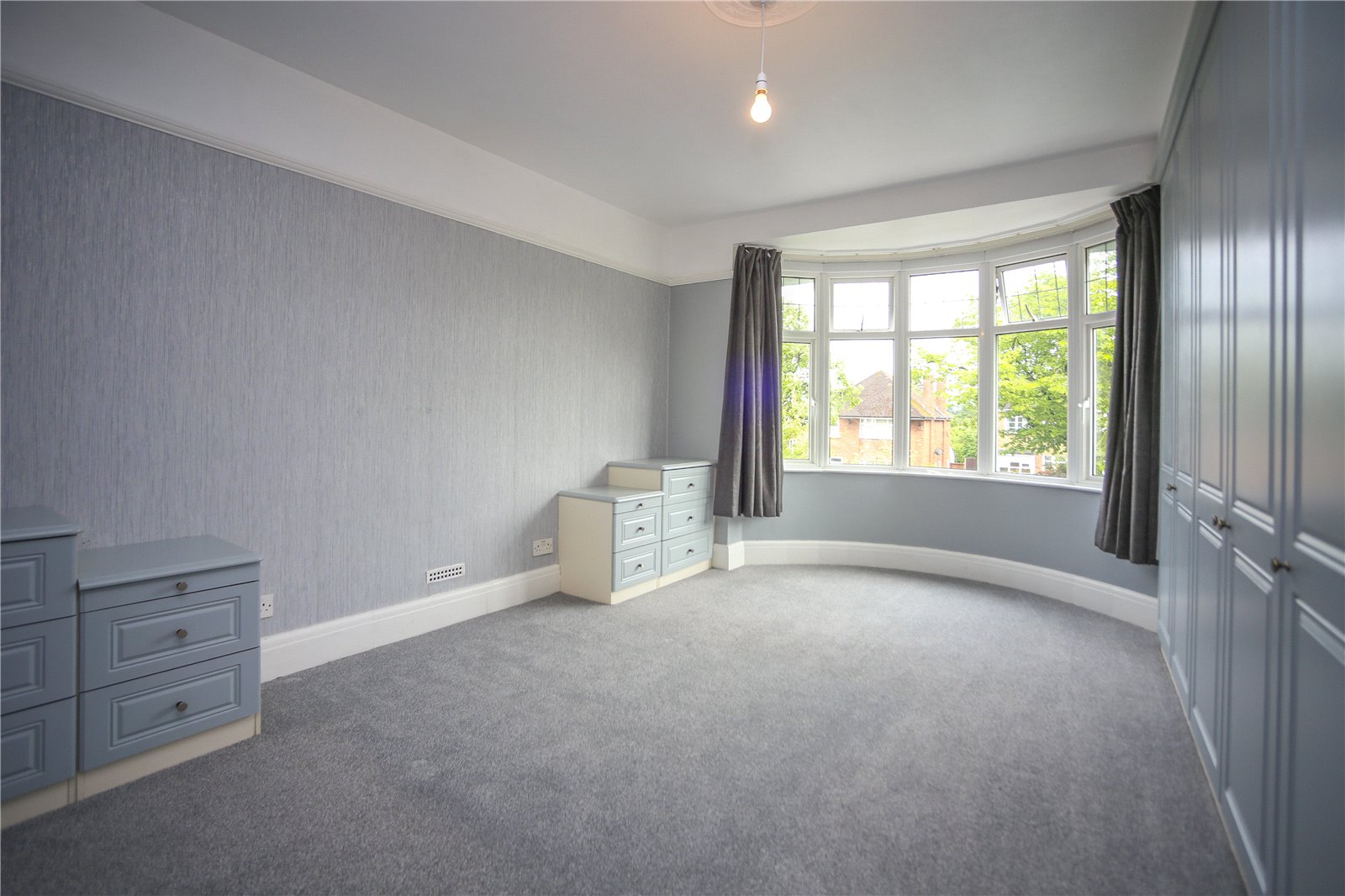 3 bedroom House to let in Cheltenham, Gloucestershire