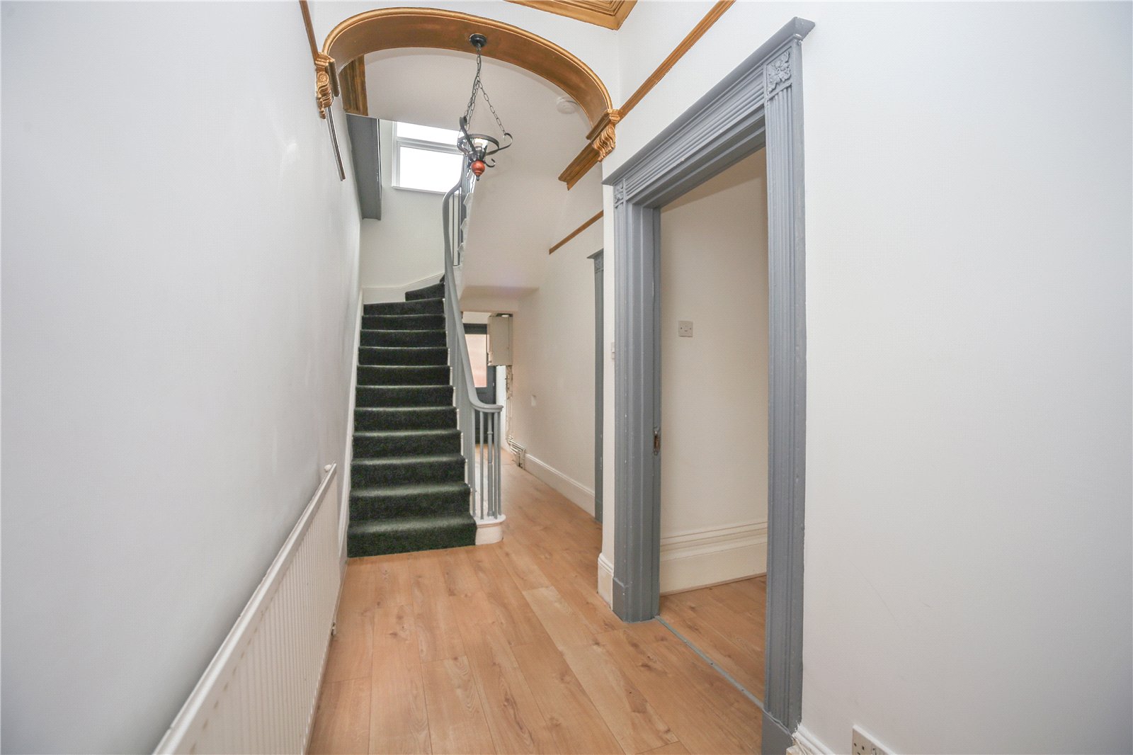 4 bedroom House to let in Cheltenham, Gloucestershire