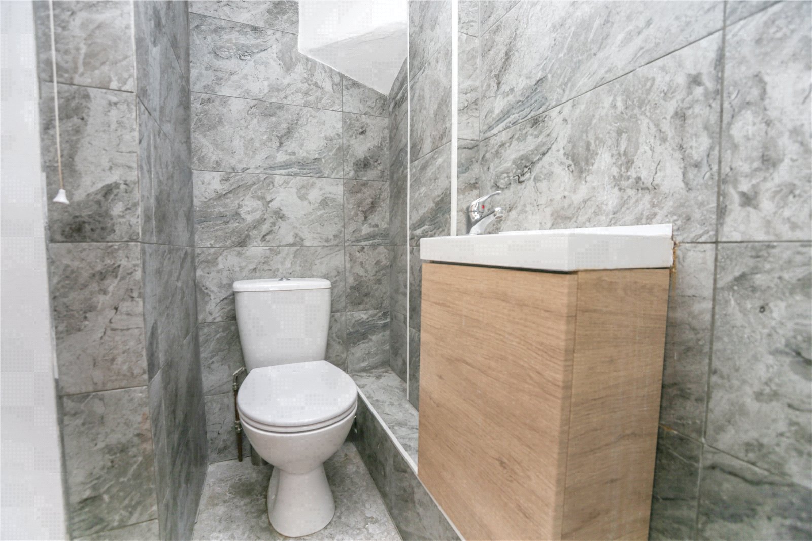 4 bedroom House to let in Cheltenham, Gloucestershire