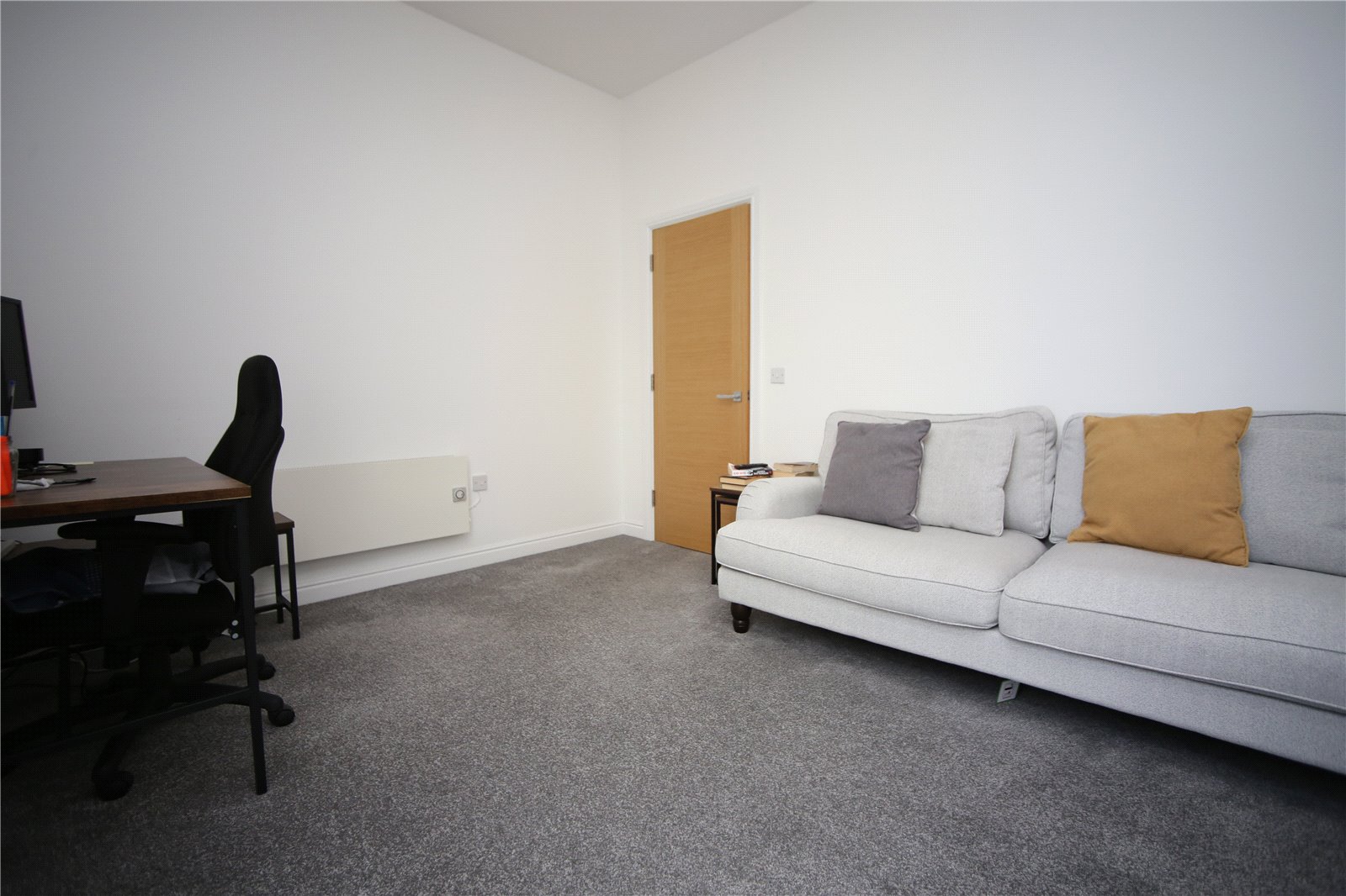 1 bedroom Flat to let in Cheltenham, Gloucestershire