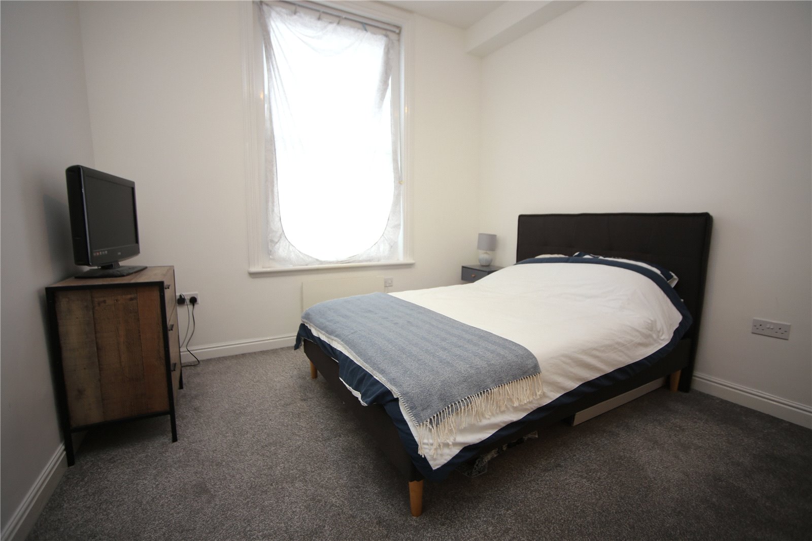1 bedroom Flat to let in Cheltenham, Gloucestershire