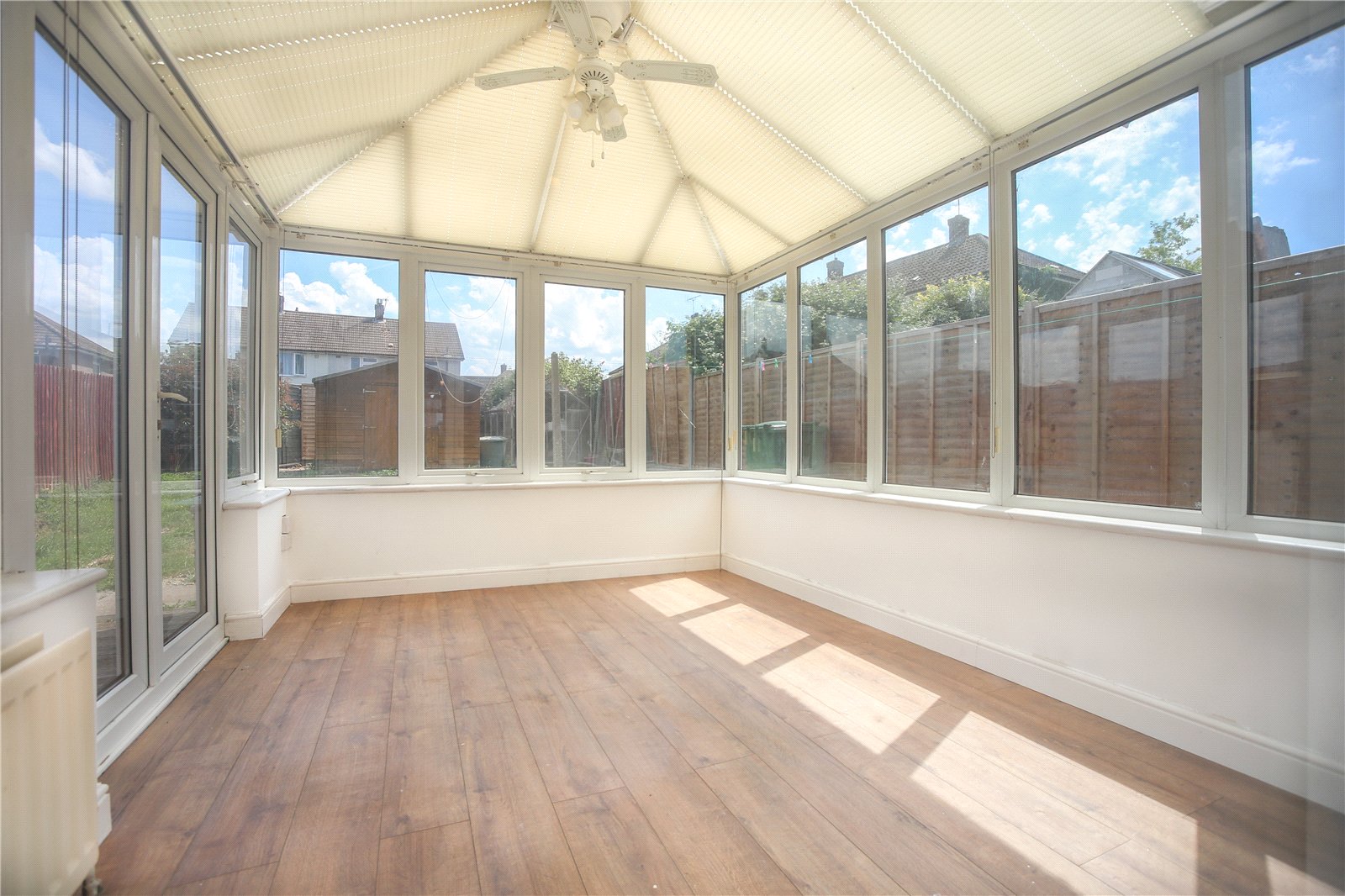 3 bedroom House to let in Cheltenham, Gloucestershire