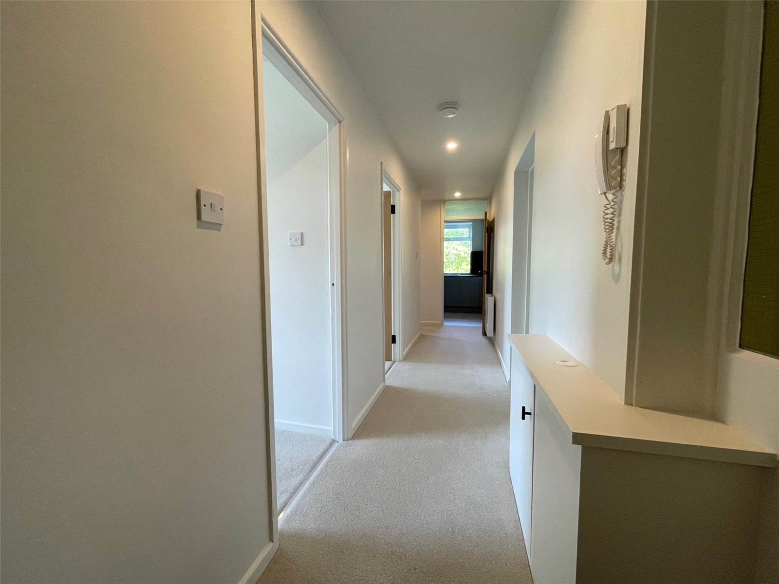 2 bedroom Flat to let in Cheltenham, Gloucestershire