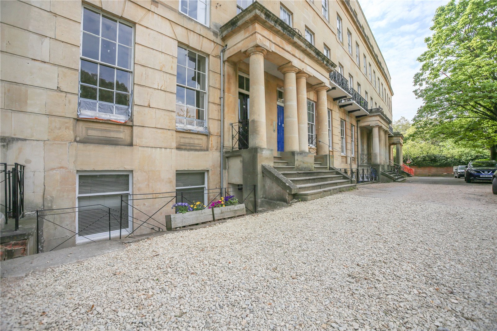 2 bedroom Flat to let in Cheltenham, Gloucestershire