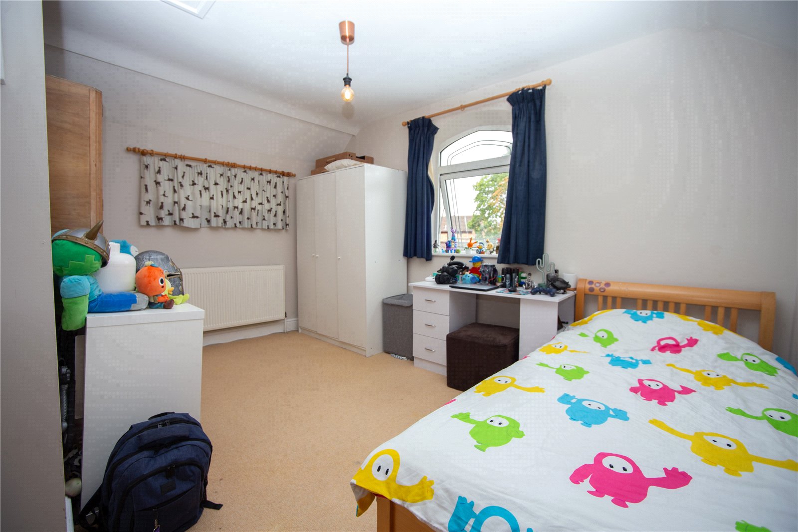 4 bedroom House to let in Up Hatherley, Cheltenham, Gloucestershire