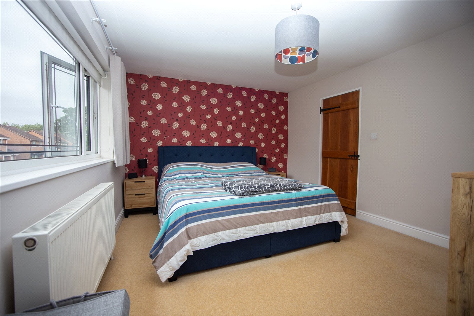 4 bedroom House to let in Up Hatherley, Cheltenham, Gloucestershire