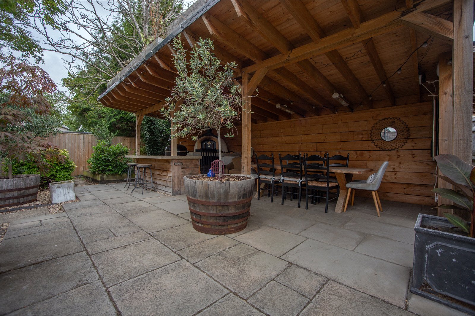 4 bedroom House to let in Up Hatherley, Cheltenham, Gloucestershire