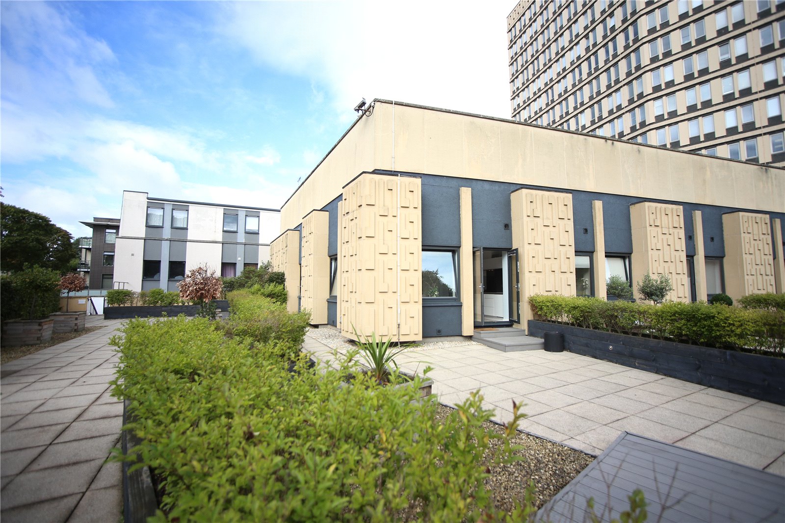 1 bedroom Flat to let in Cheltenham, Gloucestershire