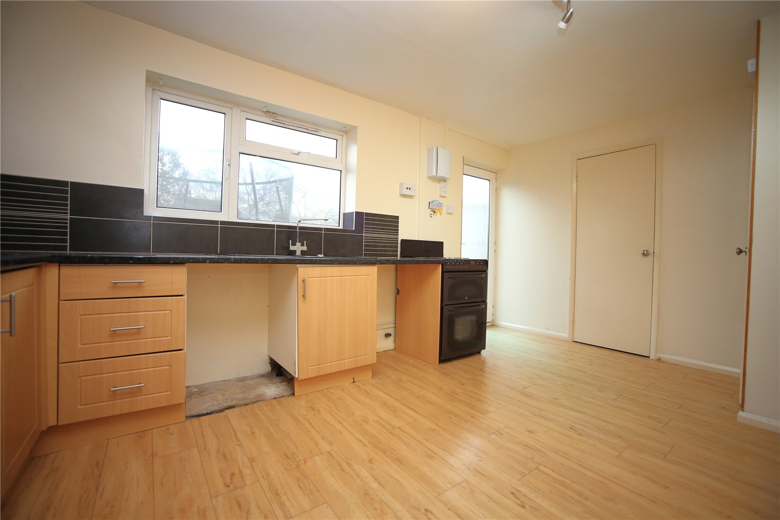 3 bedroom House to let in Cheltenham, Gloucestershire