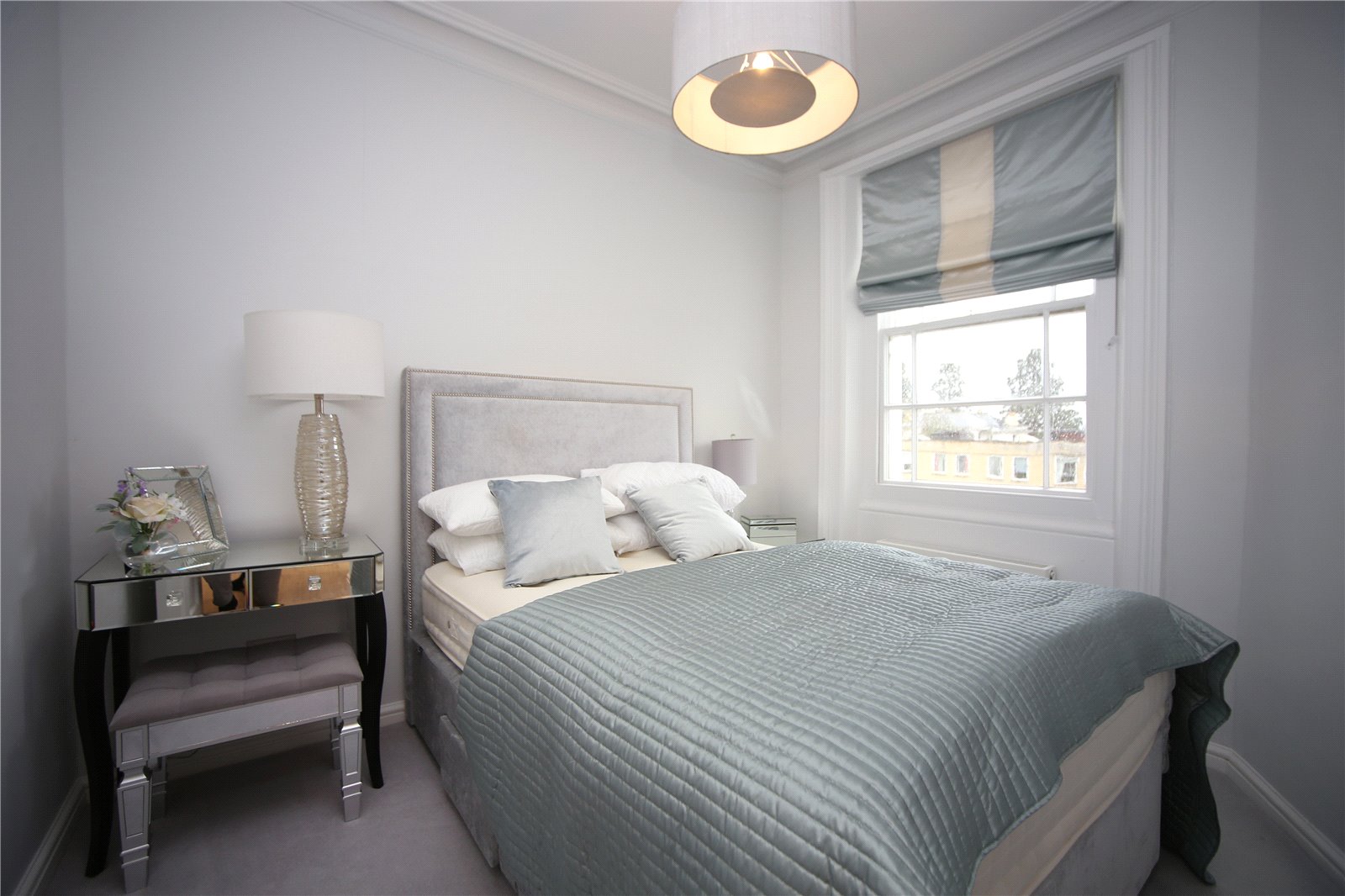 2 bedroom Flat to let in Cheltenham, Gloucestershire