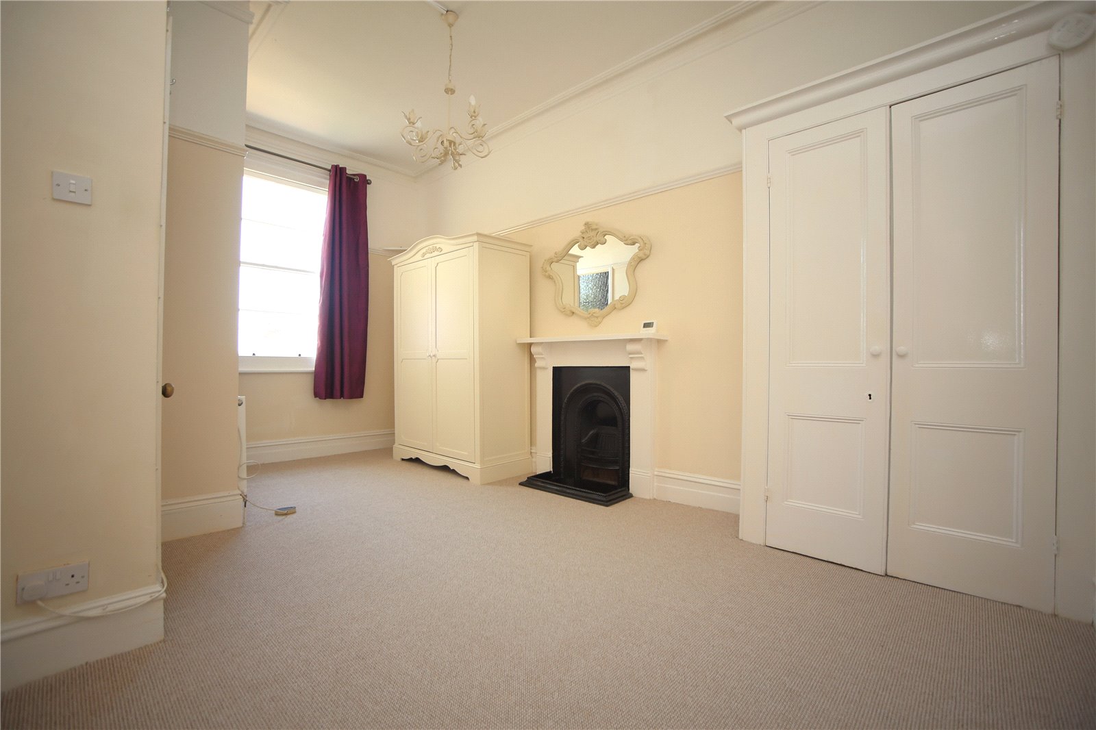 2 bedroom Flat to let in Cheltenham, Gloucestershire