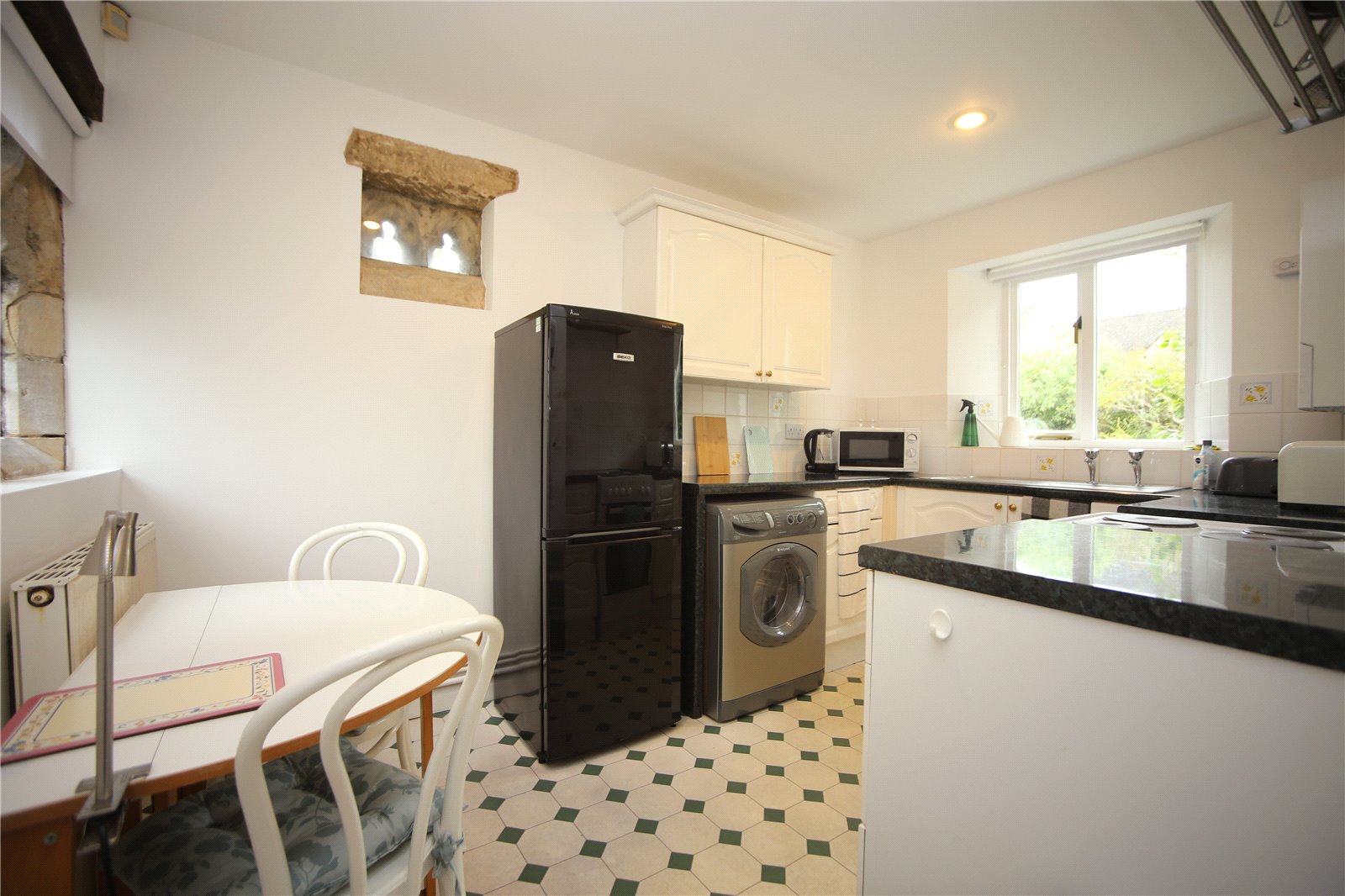 1 bedroom House to let in Prestbury, Cheltenham, Gloucestershire