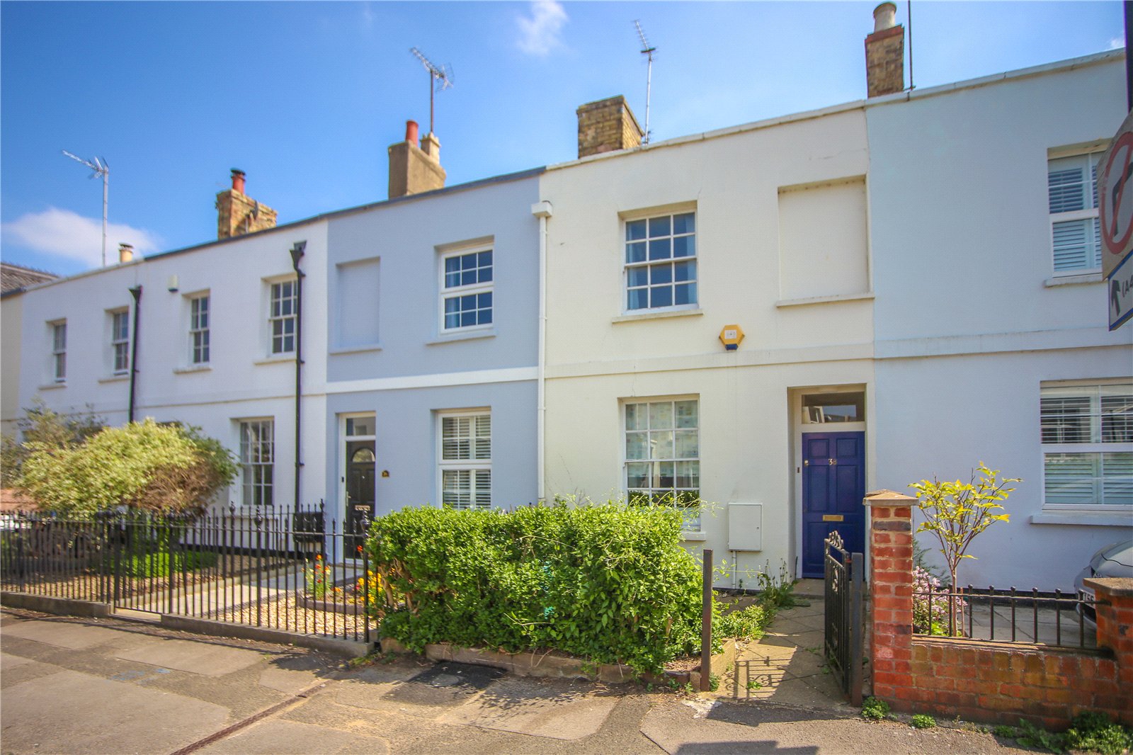 2 bedroom House to let in Cheltenham, Gloucestershire