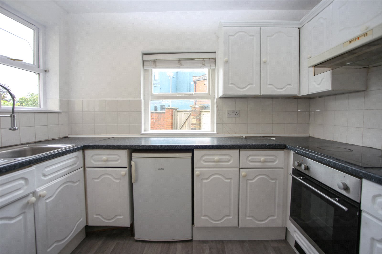 1 bedroom Flat to let in Cheltenham, Gloucestershire