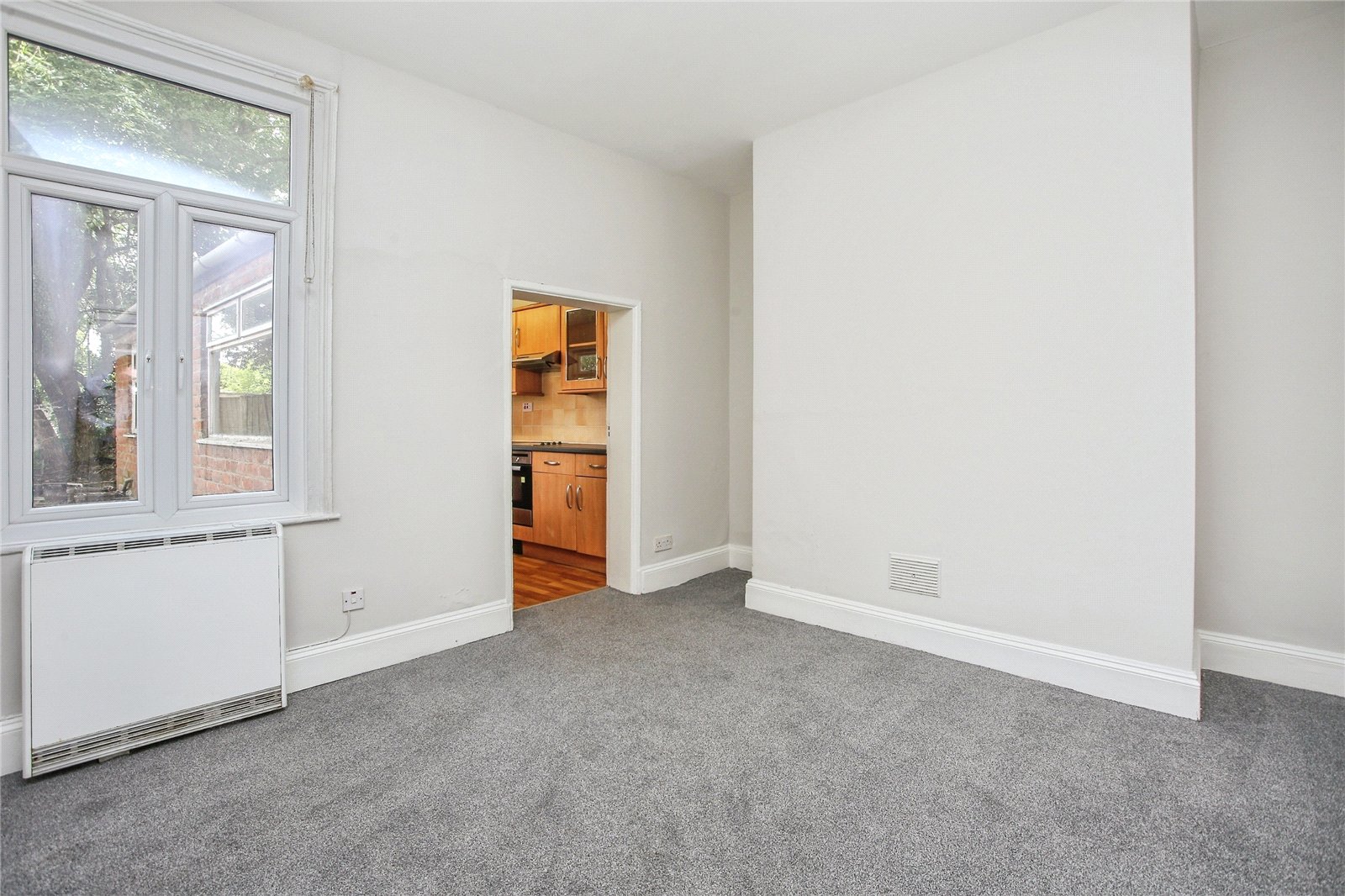1 bedroom Flat to let in Gloucester, Gloucestershire