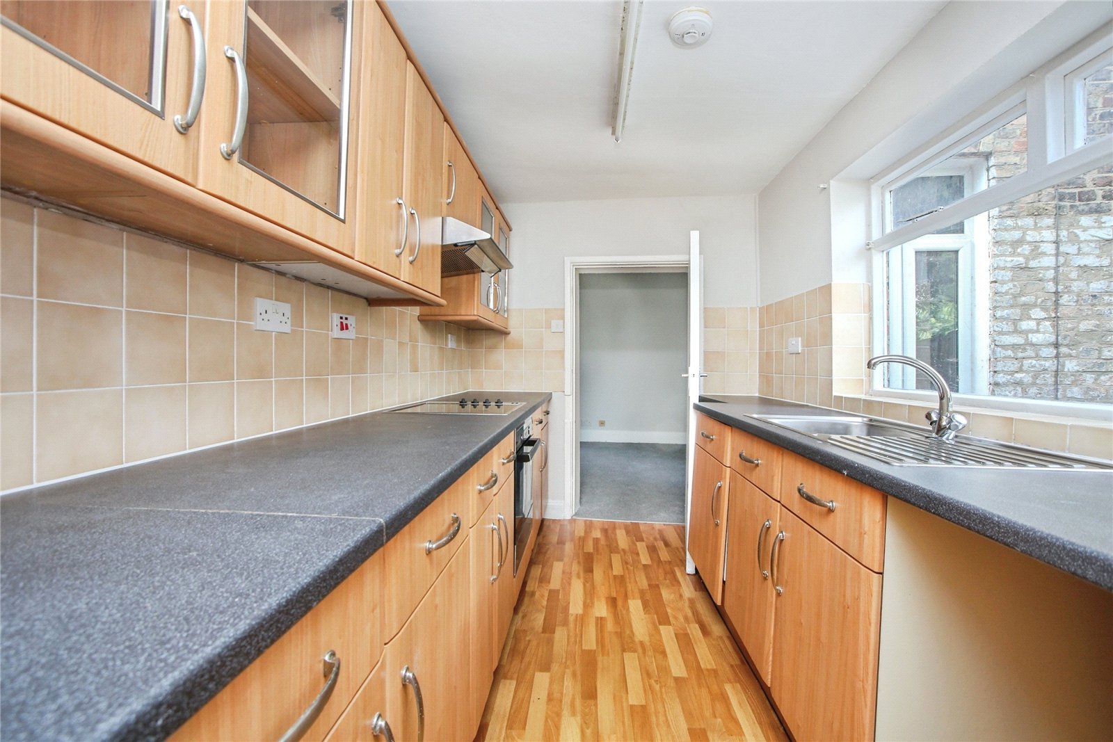 1 bedroom Flat to let in Gloucester, Gloucestershire