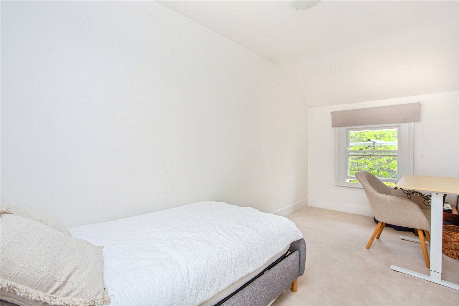 2 bedroom Flat to let in Pittville Crescent, 16 Pittville Crescent