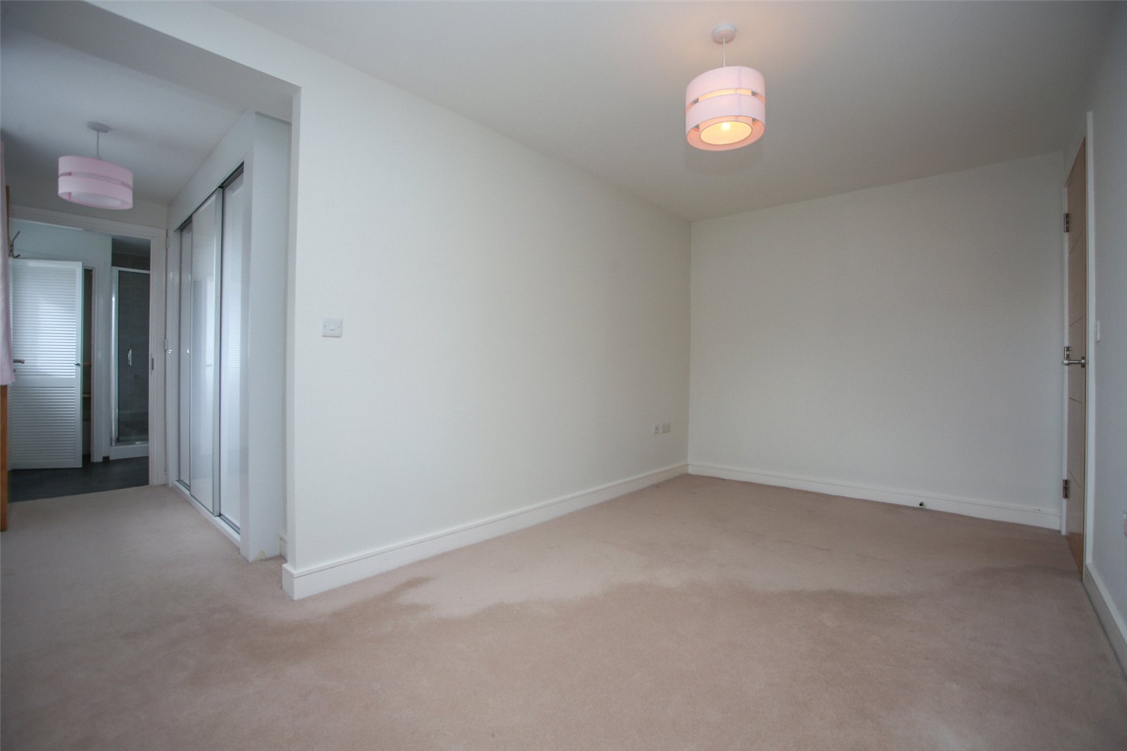 2 bedroom Flat to let in Cheltenham, Gloucestershire