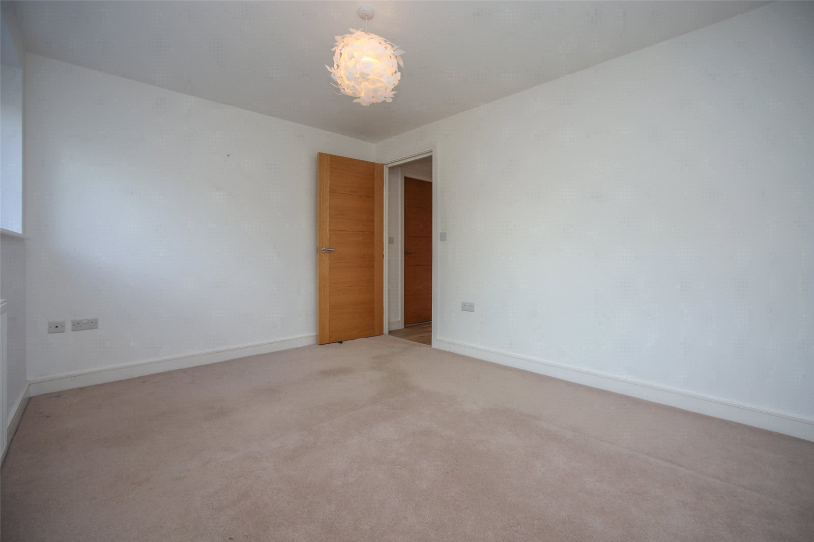 2 bedroom Flat to let in Cheltenham, Gloucestershire