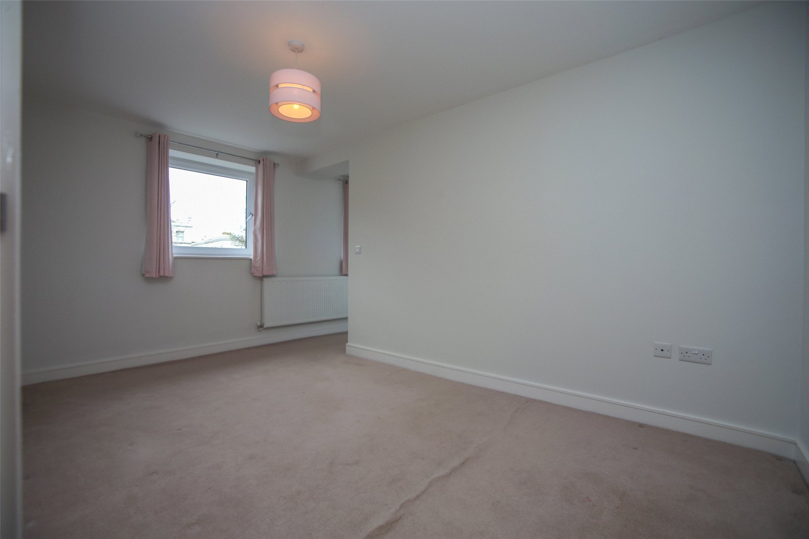 2 bedroom Flat to let in Cheltenham, Gloucestershire