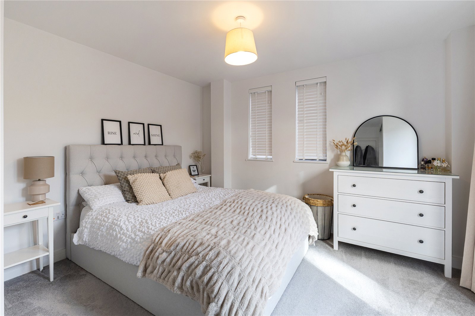 2 bedroom Flat to let in Cheltenham, Gloucestershire